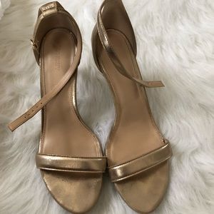 FLASH SALE Gold heels old navy